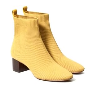🆕 EVERLANE The ReKnit Glove Boot